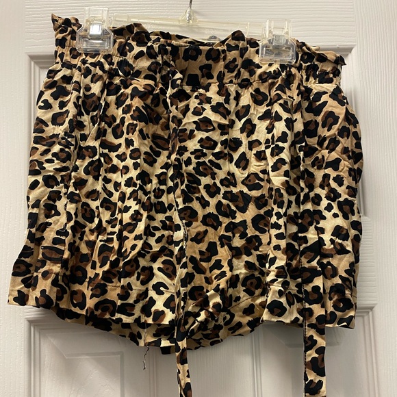 Cheetah Print Shorts - Picture 1 of 1